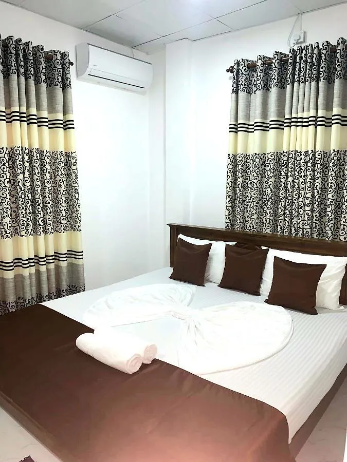 Sura Homestay קנדי סרי לנקה