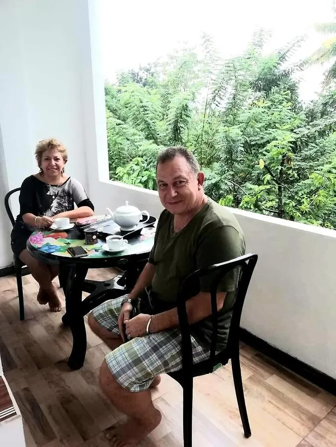 Sura Homestay קנדי