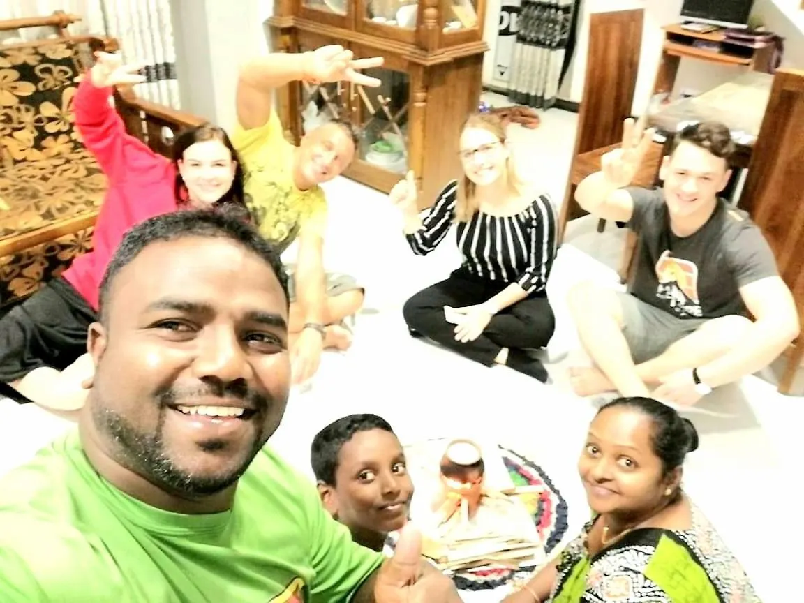 Sura Homestay קנדי